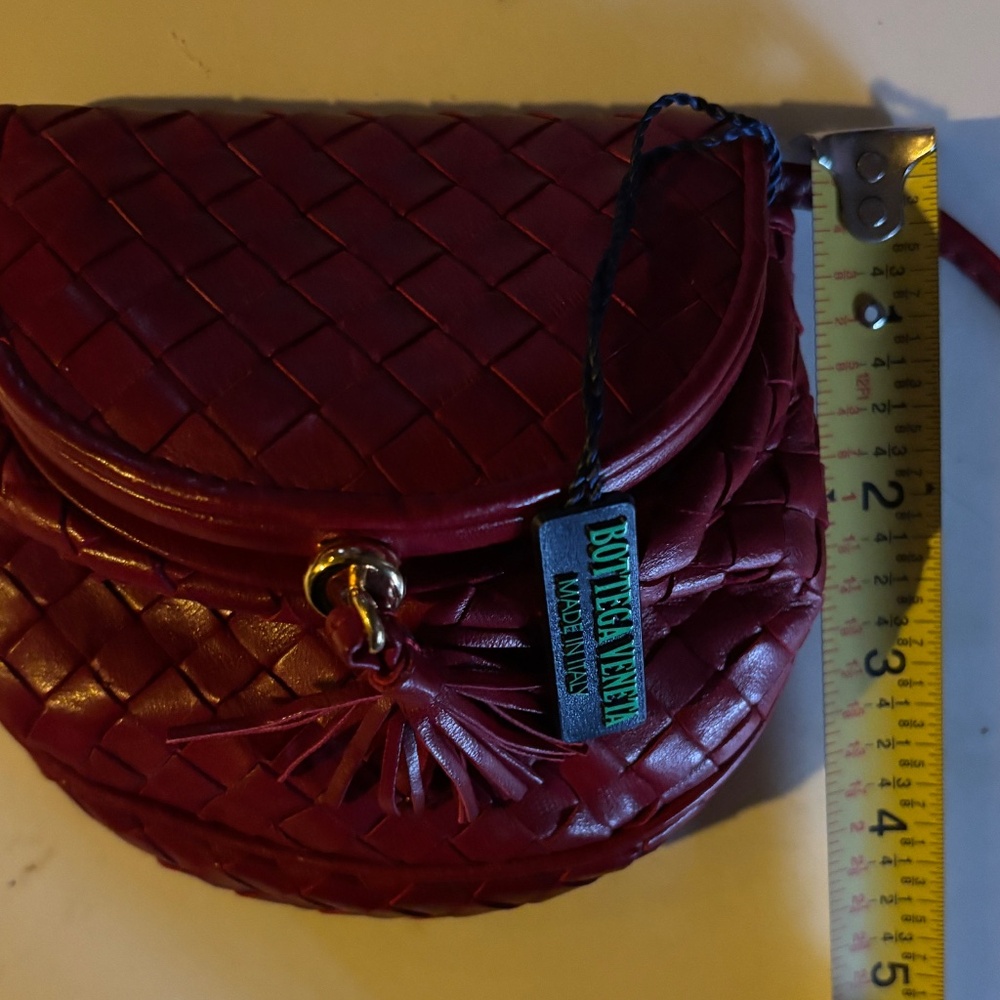 Bottega Veneta Intrecciato leather crossbody - Picture 5 of 6